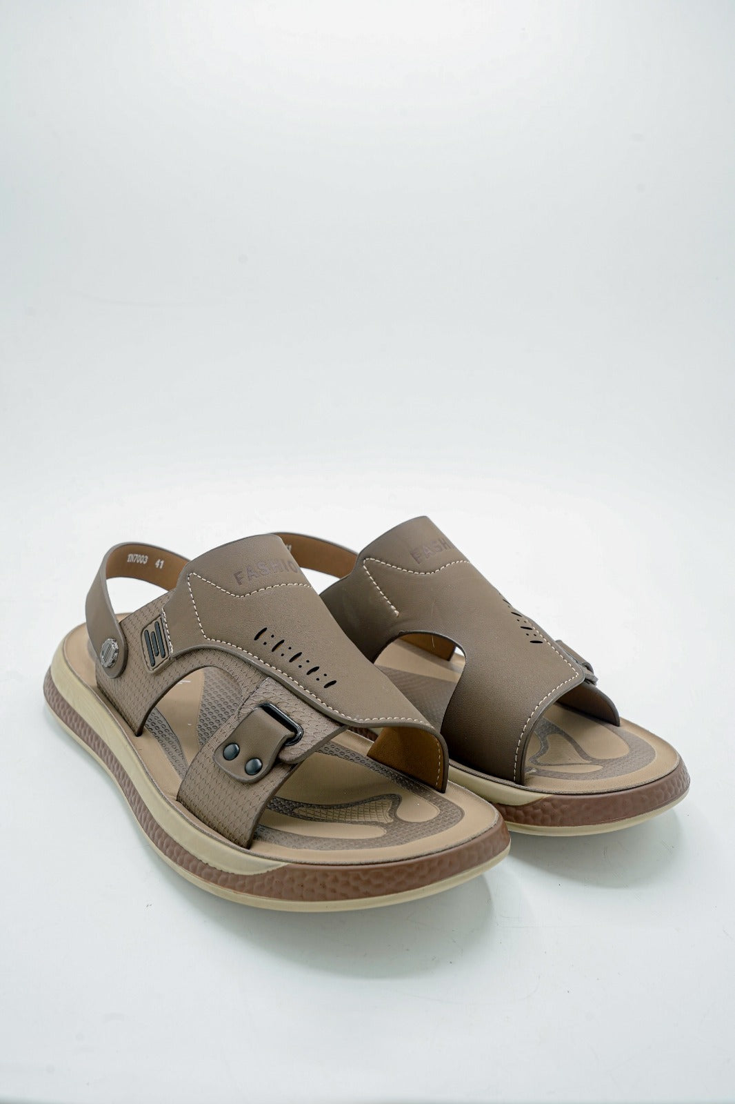 7003-MODEL: Men's Lovely Sandal/ Chappal