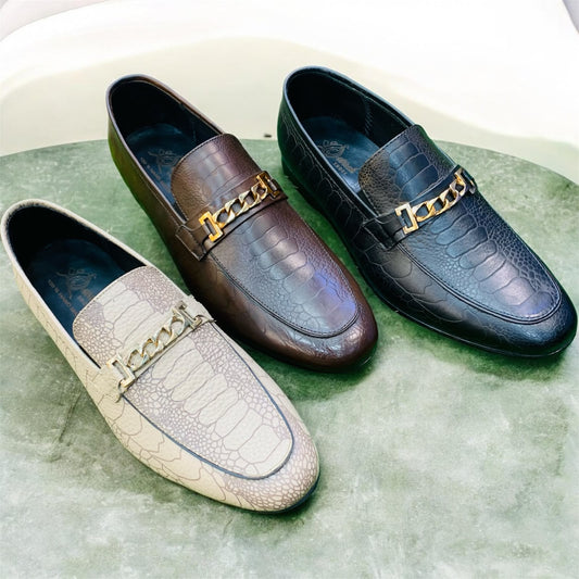 Royal Luxe Crocodile Pattern Chain Loafers
