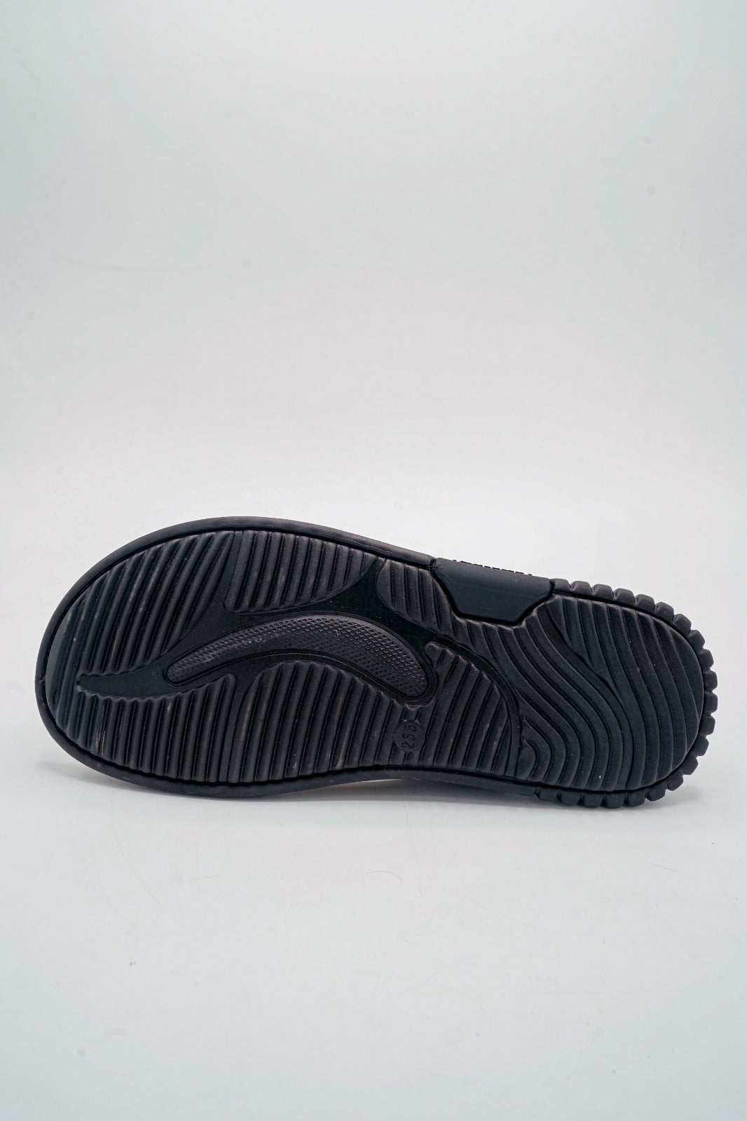 7001-MODEL: Mens Imported Sandal