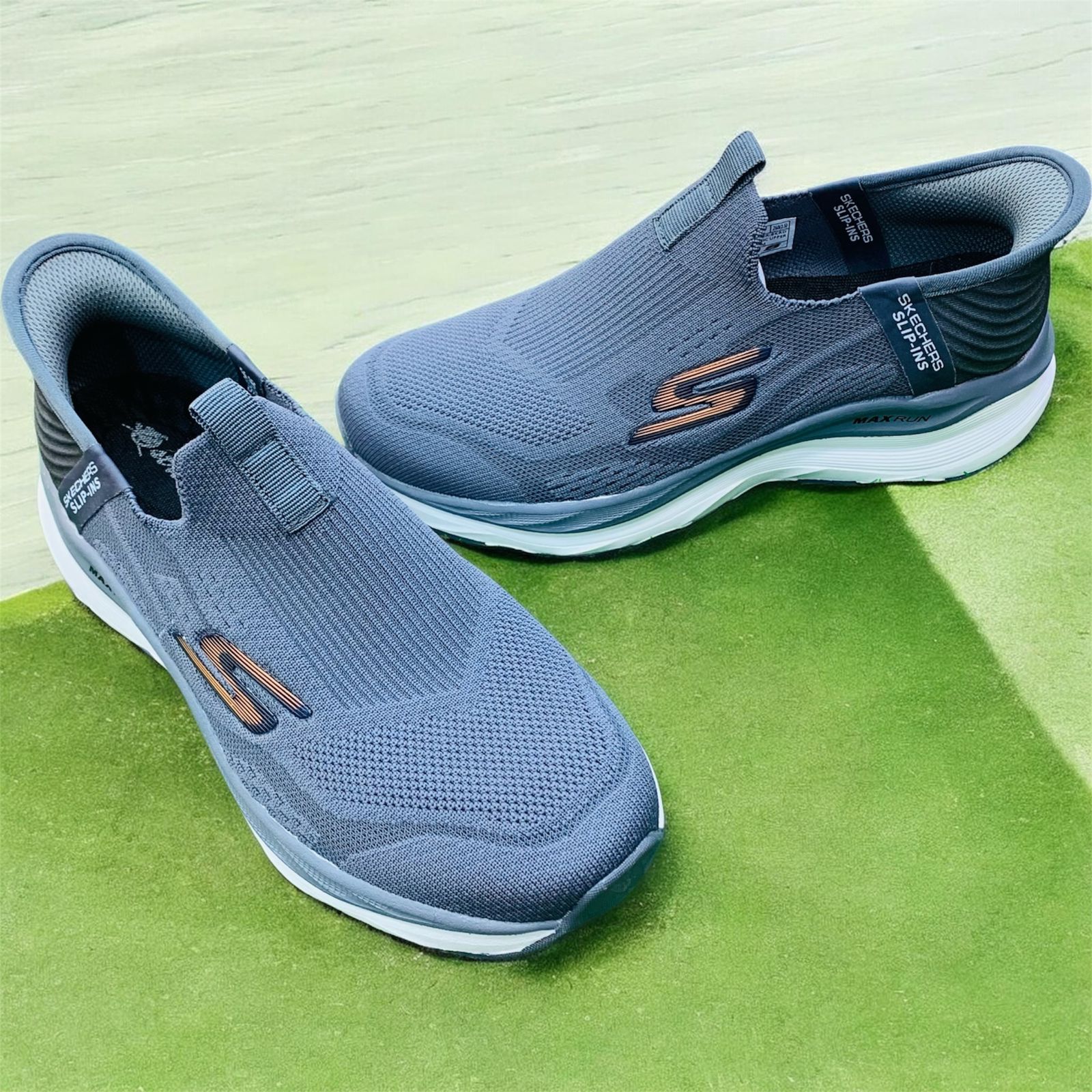 Comfortable Sketcher# SK-2525